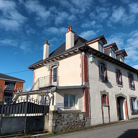 Le Miraillet, Gite Saint-Illide Exterior foto